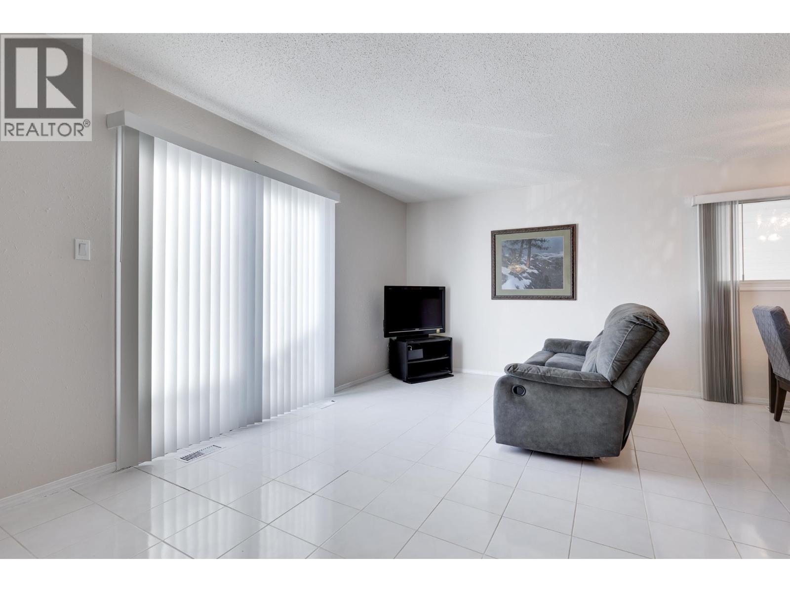 2109 Quince Street, Prince George, British Columbia  V2L 2H2 - Photo 7 - R3091979