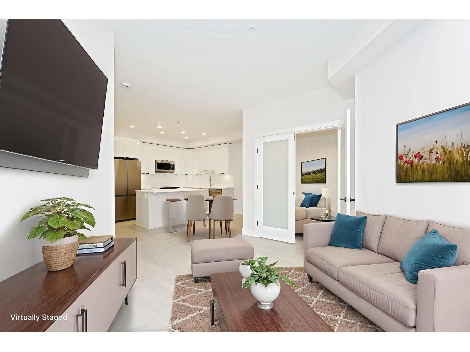 322 13458 95 Avenue, Surrey, British Columbia  V3V 0H1 - Photo 1 - R3095078