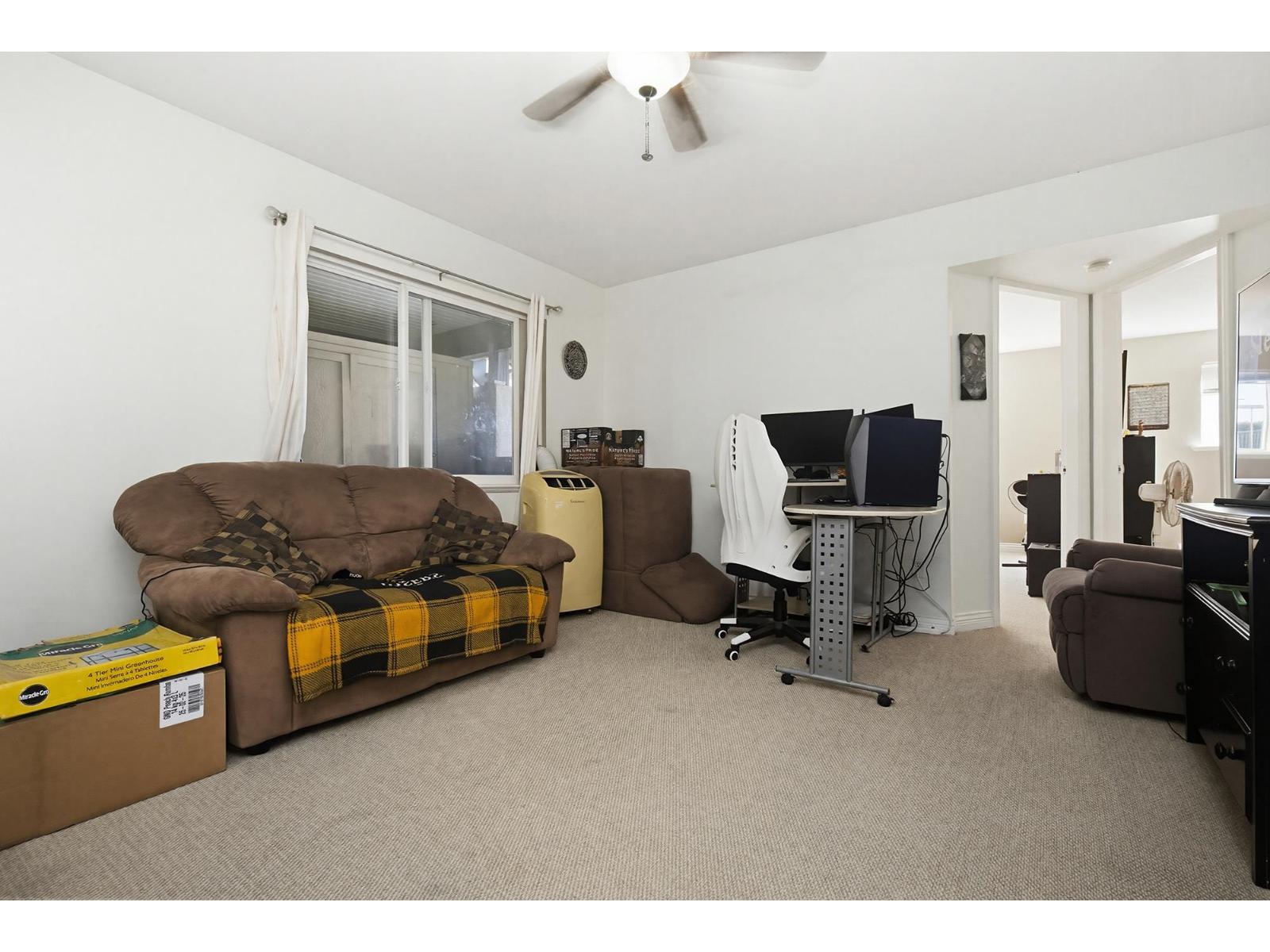 8052 Topper Drive, Mission, British Columbia  V2V 7A8 - Photo 36 - R3094928