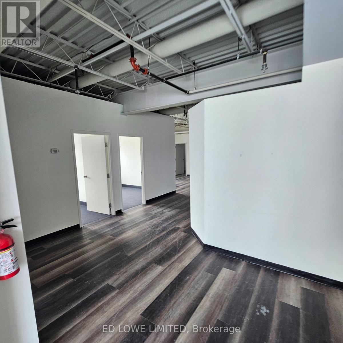 E - 526 Bryne Drive, Barrie, Ontario  L4N 9P6 - Photo 6 - S12704814