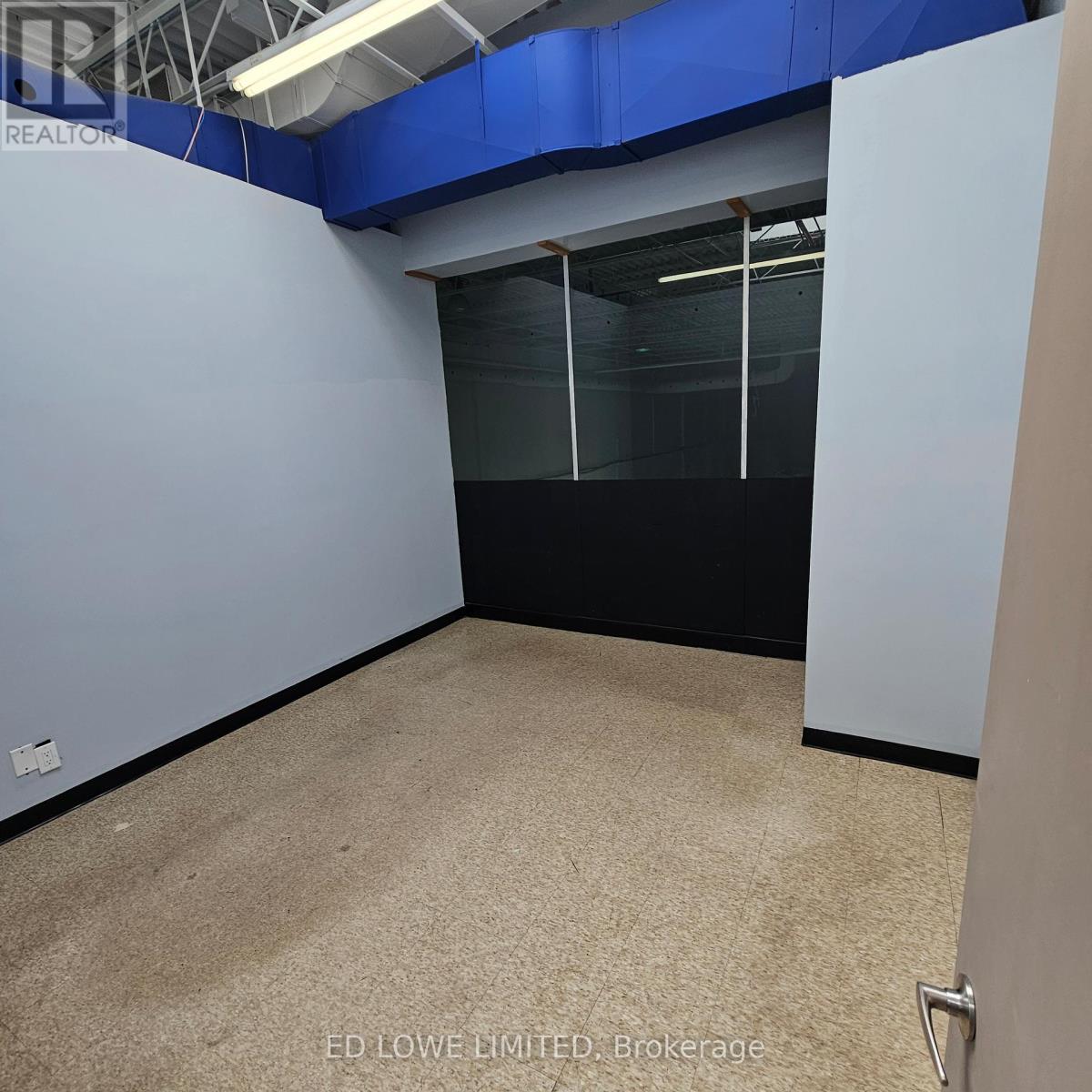 E - 526 Bryne Drive, Barrie, Ontario  L4N 9P6 - Photo 7 - S12704814