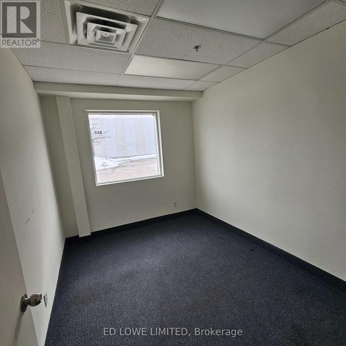 E - 526 Bryne Drive, Barrie, Ontario  L4N 9P6 - Photo 3 - S12704814