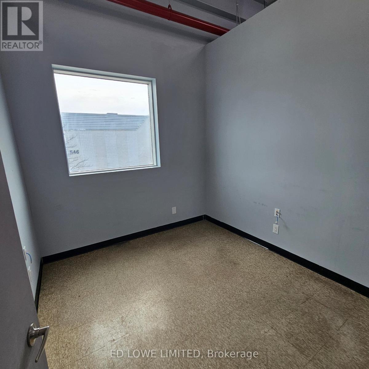 E - 526 Bryne Drive, Barrie, Ontario  L4N 9P6 - Photo 10 - S12704814