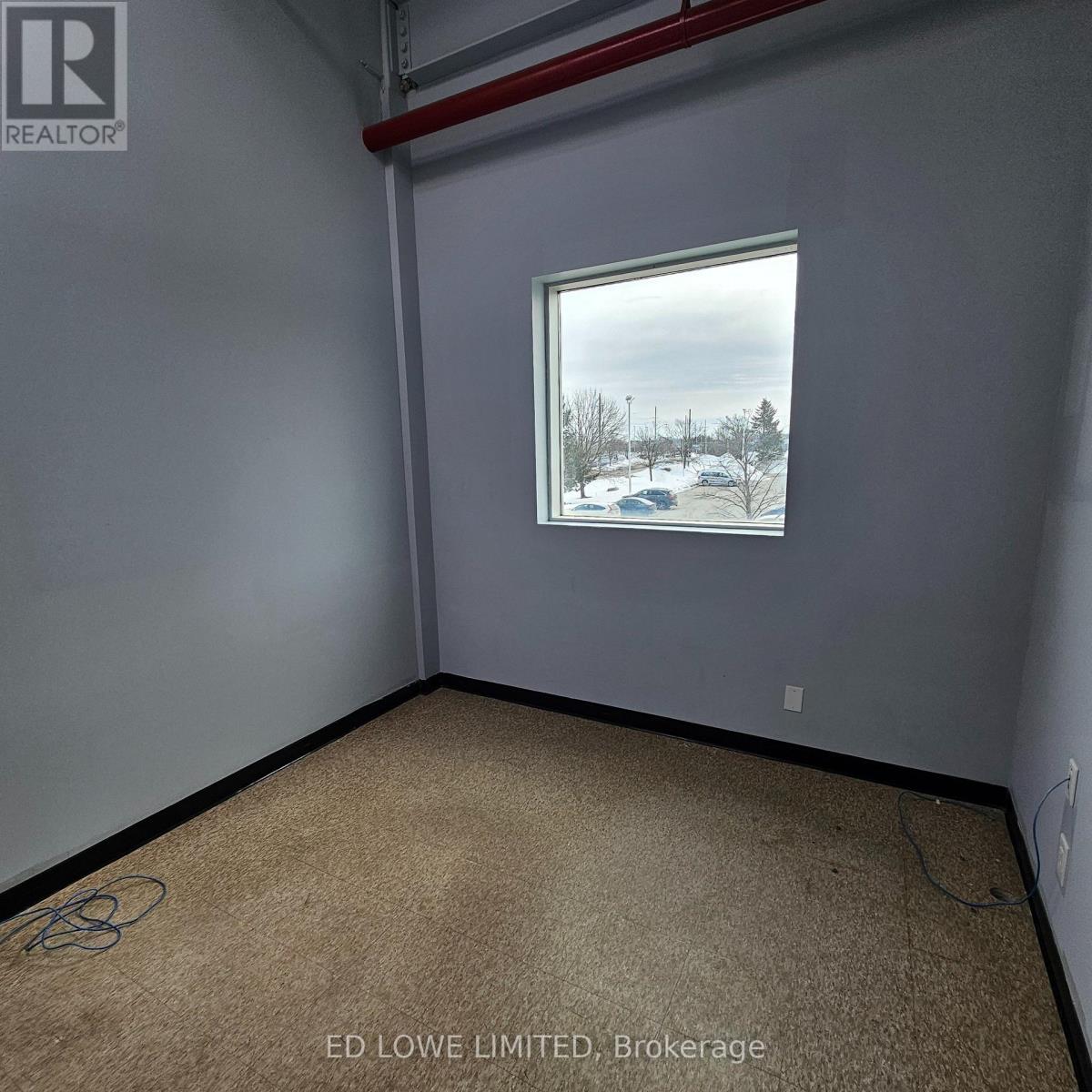 E - 526 Bryne Drive, Barrie, Ontario  L4N 9P6 - Photo 11 - S12704814