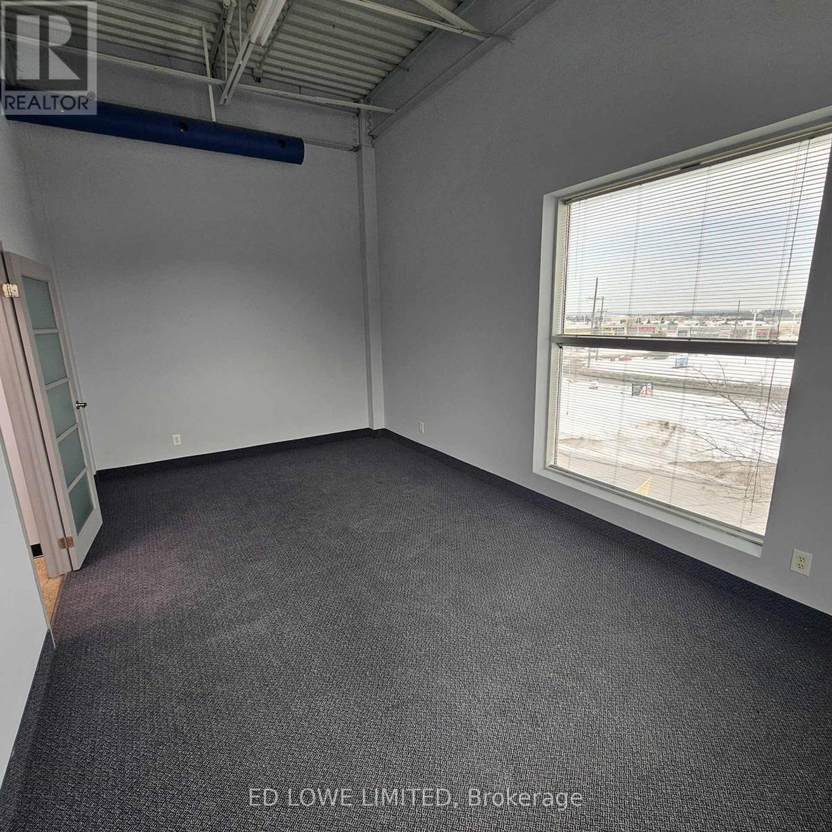 E - 526 Bryne Drive, Barrie, Ontario  L4N 9P6 - Photo 13 - S12704814