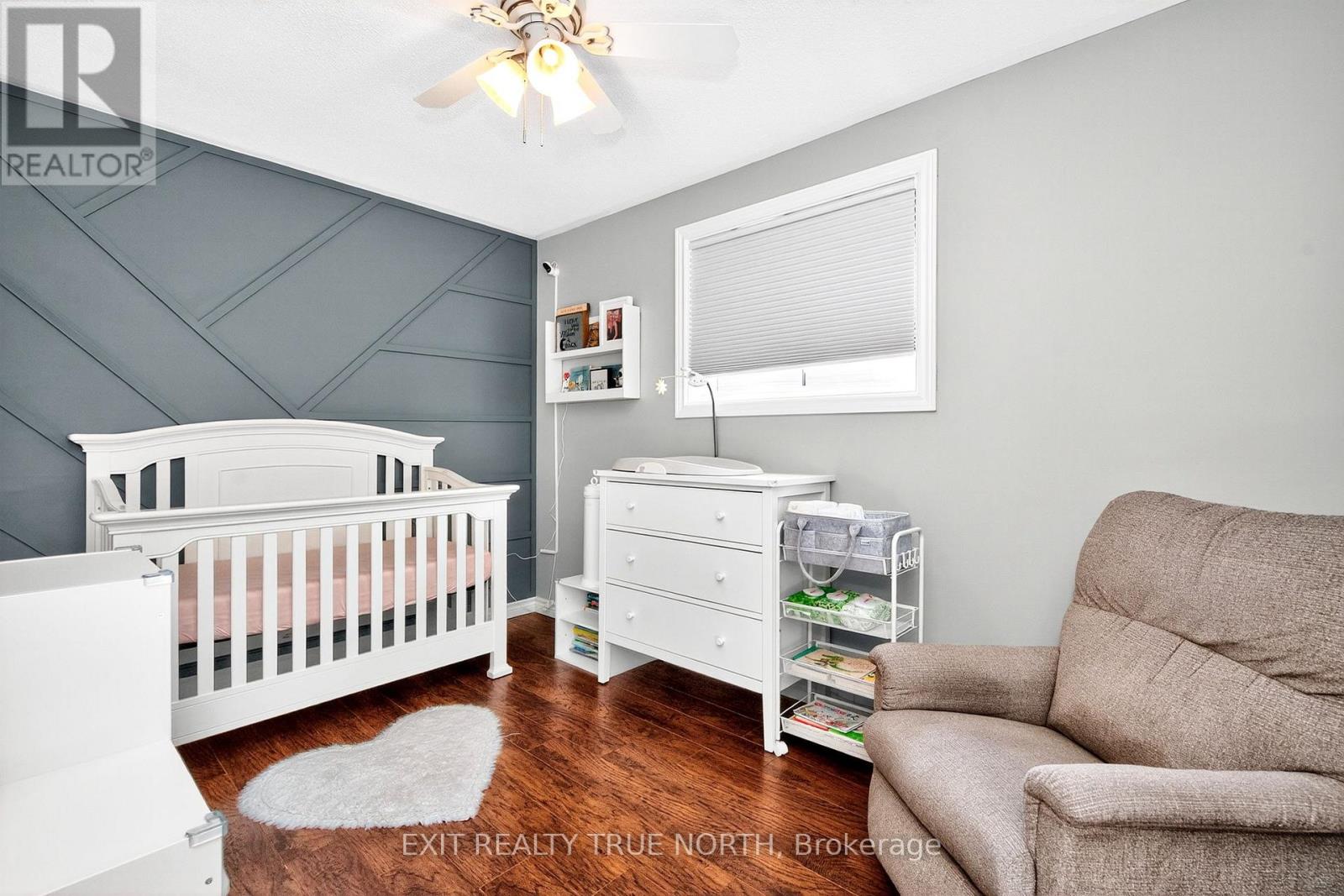 32 Lankin Boulevard, Orillia, Ontario  L3V 6T2 - Photo 11 - S12833776