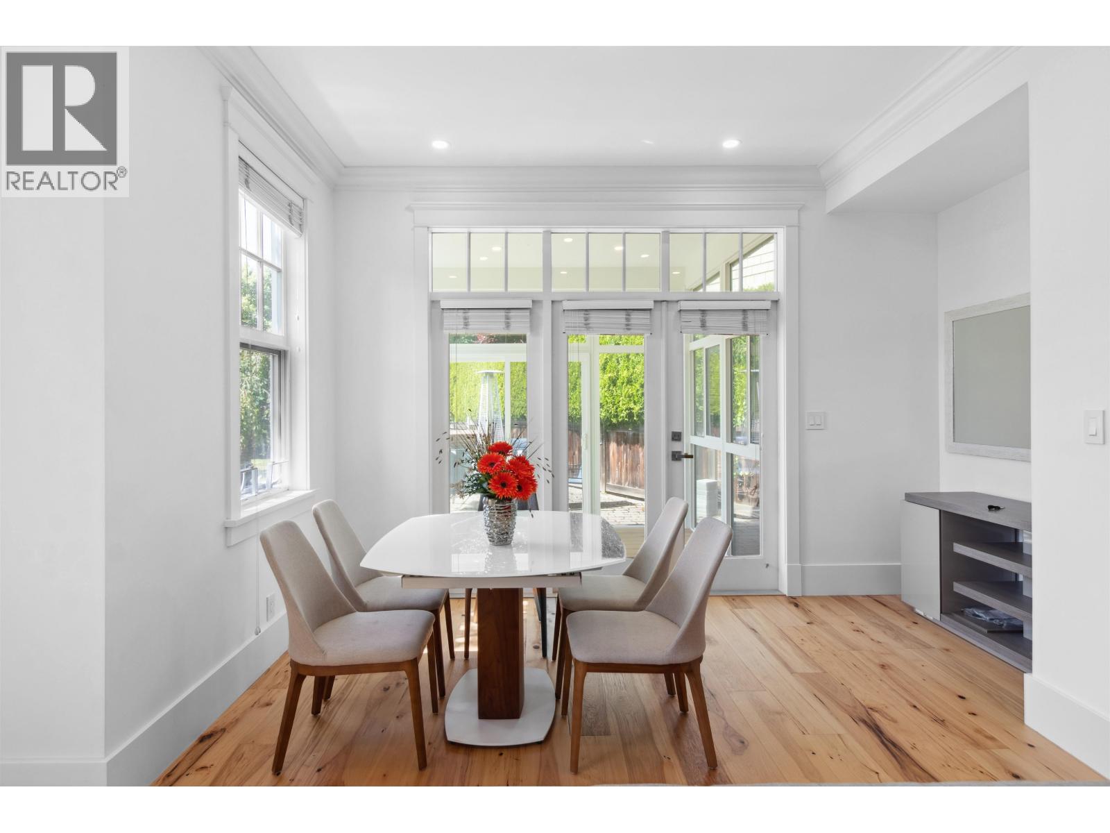 4379 Ross Crescent, West Vancouver, British Columbia  V7W 1B3 - Photo 8 - R3094624