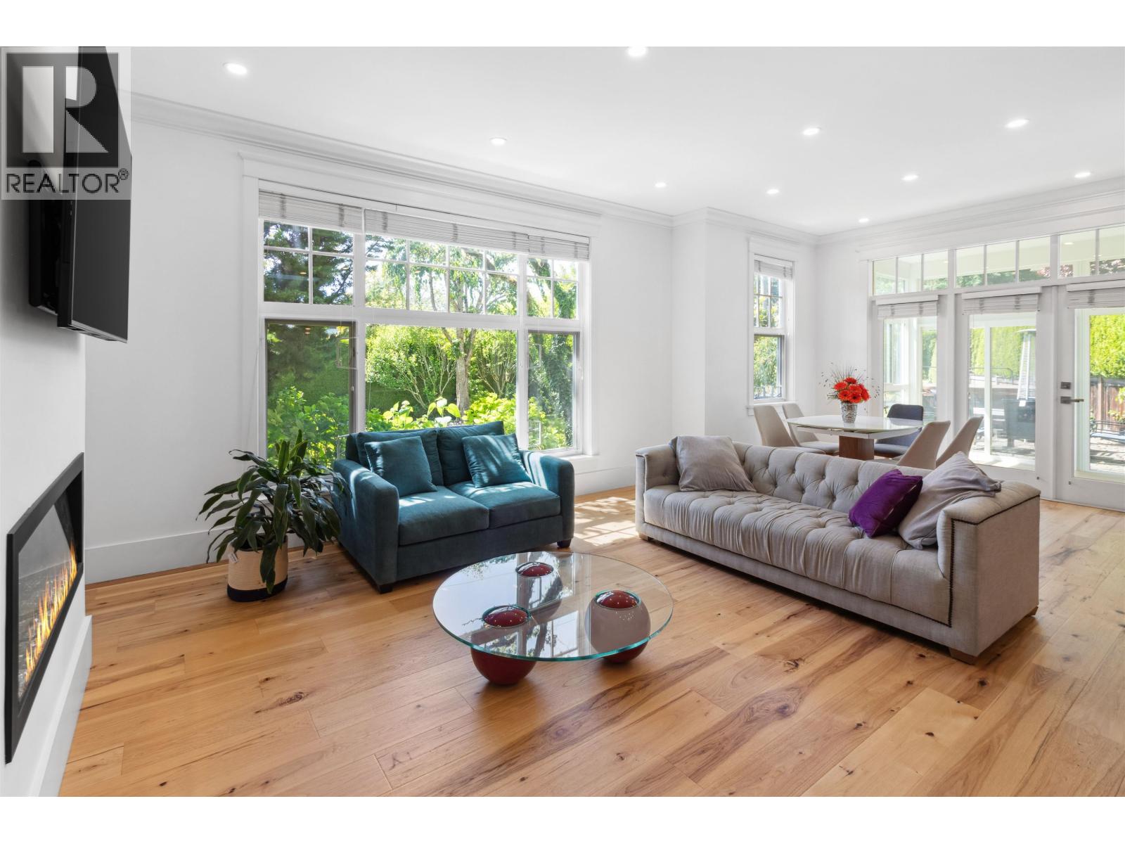 4379 Ross Crescent, West Vancouver, British Columbia  V7W 1B3 - Photo 4 - R3094624