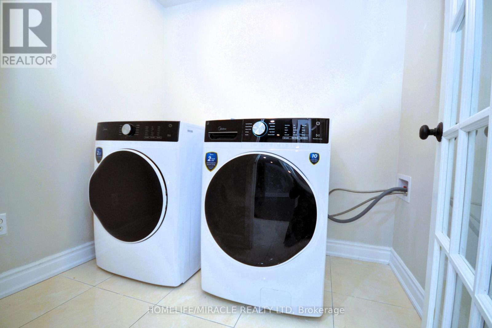 215 Bachman Drive, Vaughan, Ontario  L6A 3V9 - Photo 14 - N12836766