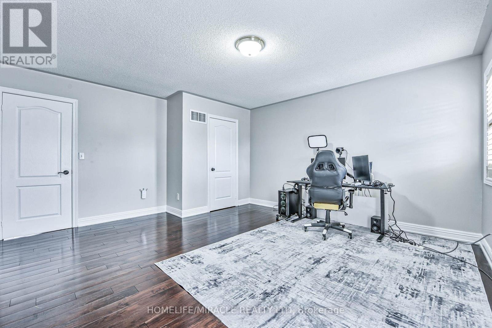 215 Bachman Drive, Vaughan, Ontario  L6A 3V9 - Photo 18 - N12836766