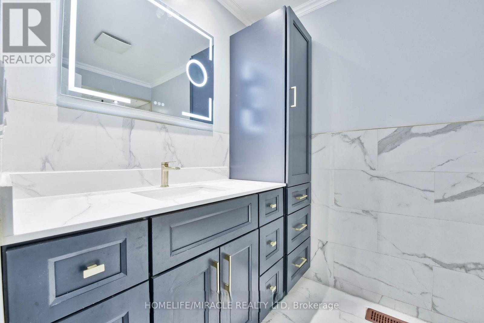 215 Bachman Drive, Vaughan, Ontario  L6A 3V9 - Photo 16 - N12836766