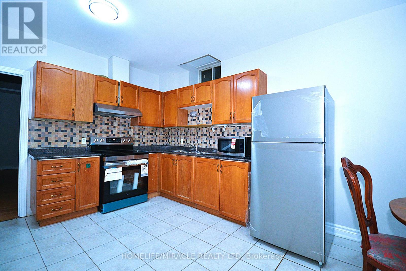 215 Bachman Drive, Vaughan, Ontario  L6A 3V9 - Photo 25 - N12836766