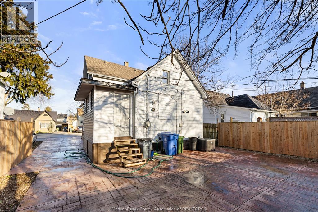 811 Langlois Avenue, Windsor, Ontario  N9A 2G9 - Photo 28 - 26004433