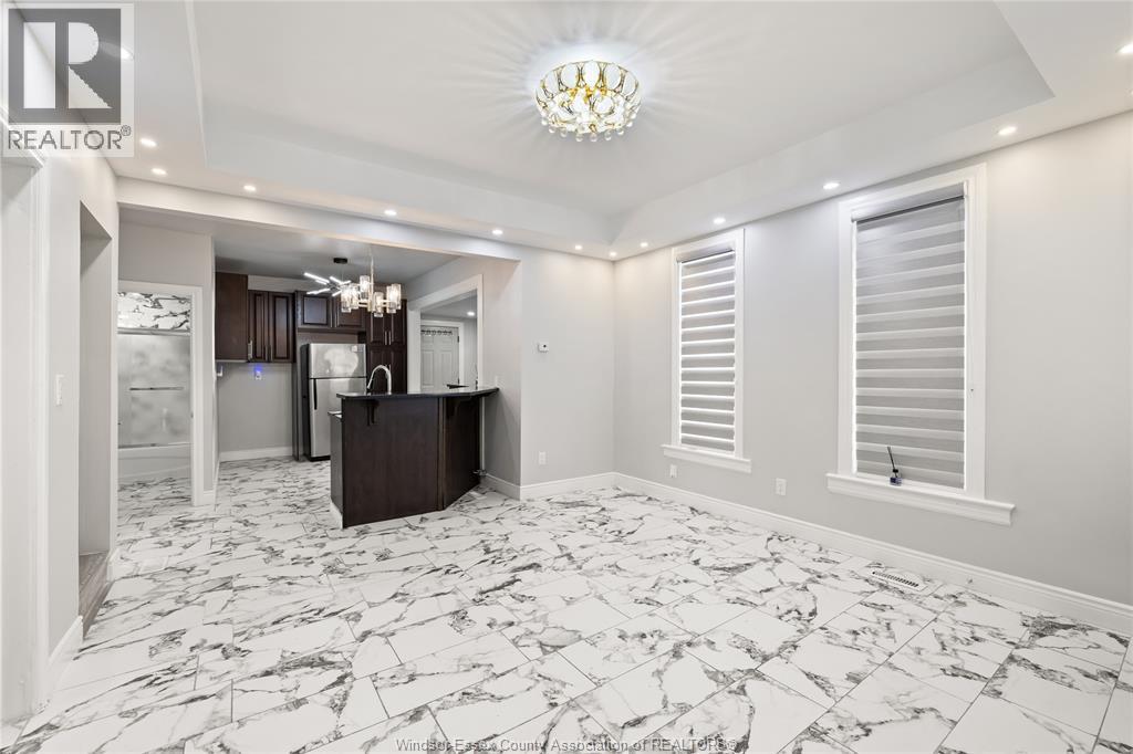 811 Langlois Avenue, Windsor, Ontario  N9A 2G9 - Photo 5 - 26004433