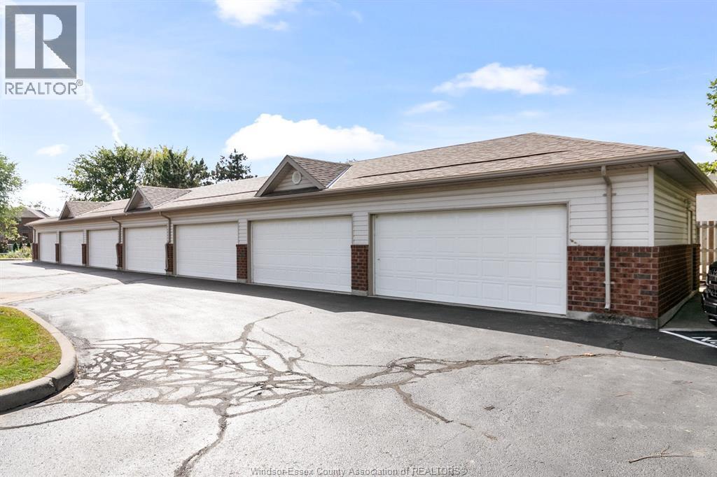 1885 Westview Unit# 211, Lasalle, Ontario N9H 2R8 - Photo 24 - 26004384