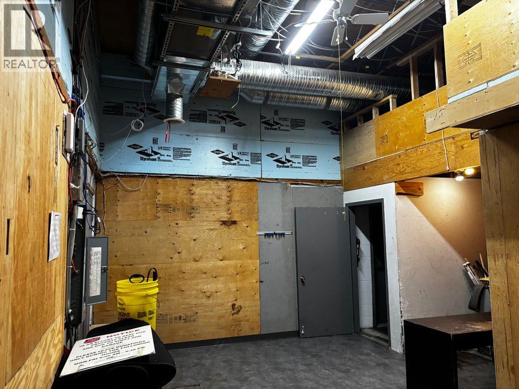 1019 103 Avenue, Dawson Creek, British Columbia  V1G 2G6 - Photo 9 - 10377019