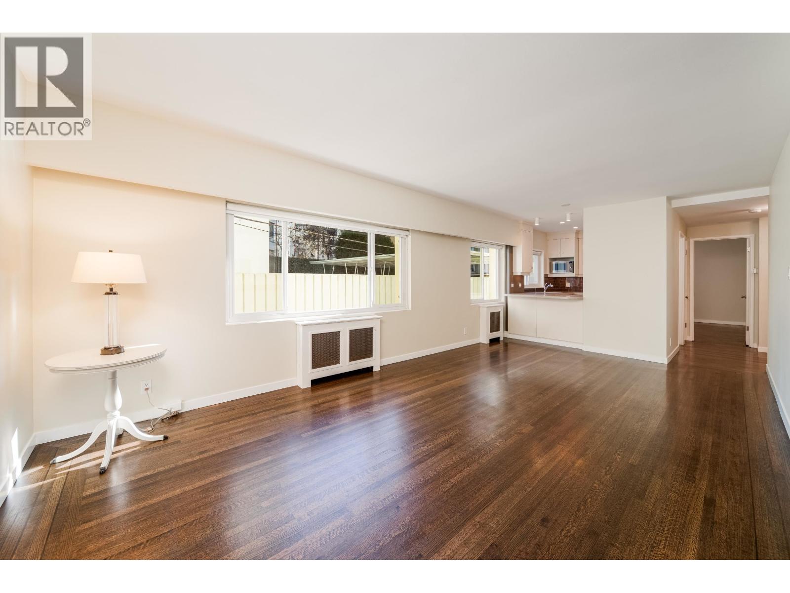 106 1972 Robson Street, Vancouver, British Columbia  V6G 1E8 - Photo 10 - R3095459