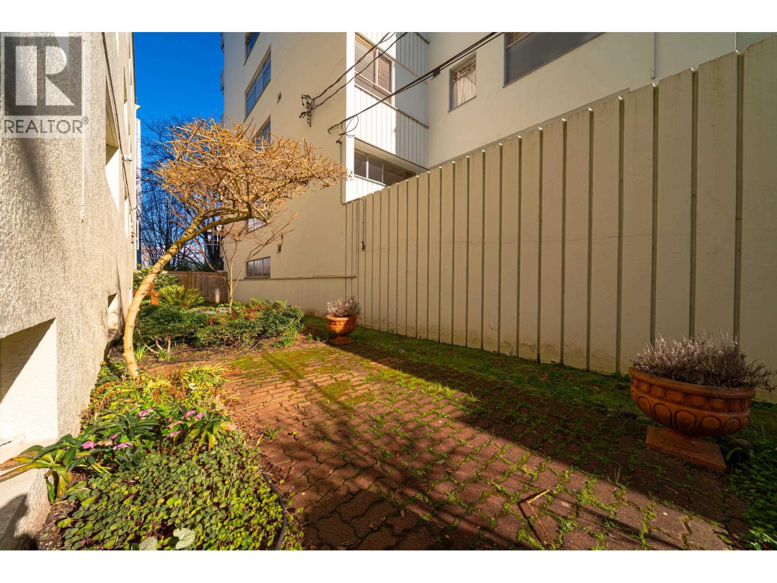 106 1972 Robson Street, Vancouver, British Columbia  V6G 1E8 - Photo 25 - R3095459