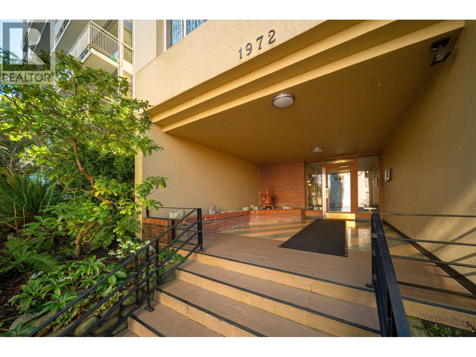 106 1972 Robson Street, Vancouver, British Columbia  V6G 1E8 - Photo 6 - R3095459