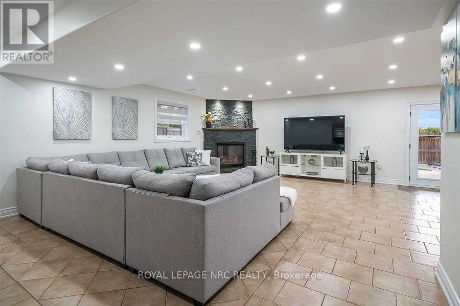 Basement - 89 Michelle Court, Welland, Ontario  L3C 0A2 - Photo 2 - X12840462