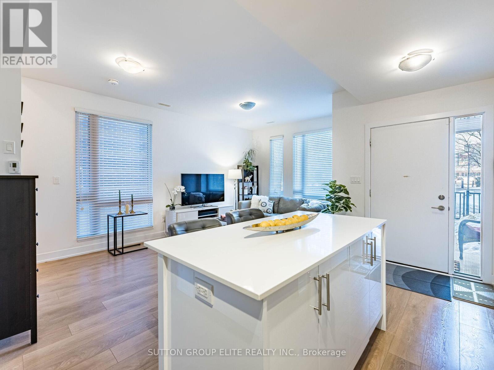 106 - 128 Fairview Mall Drive, Toronto, Ontario  M2J 0E8 - Photo 10 - C12840506