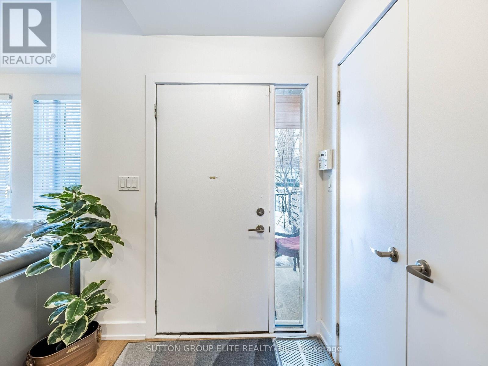 106 - 128 Fairview Mall Drive, Toronto, Ontario  M2J 0E8 - Photo 5 - C12840506