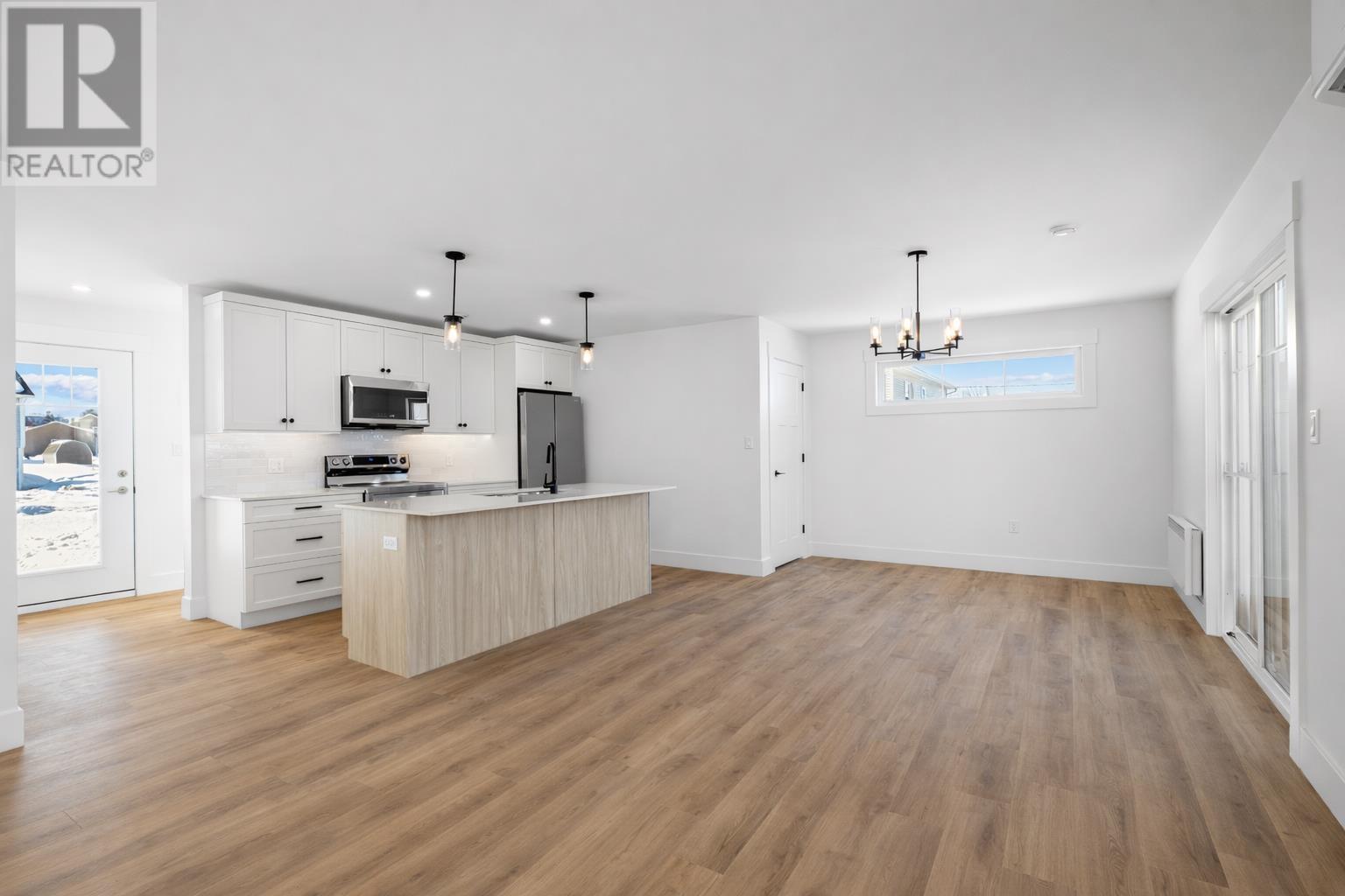 137 Oak Drive, Charlottetown, Prince Edward Island  C1A 6T4 - Photo 7 - 202602429