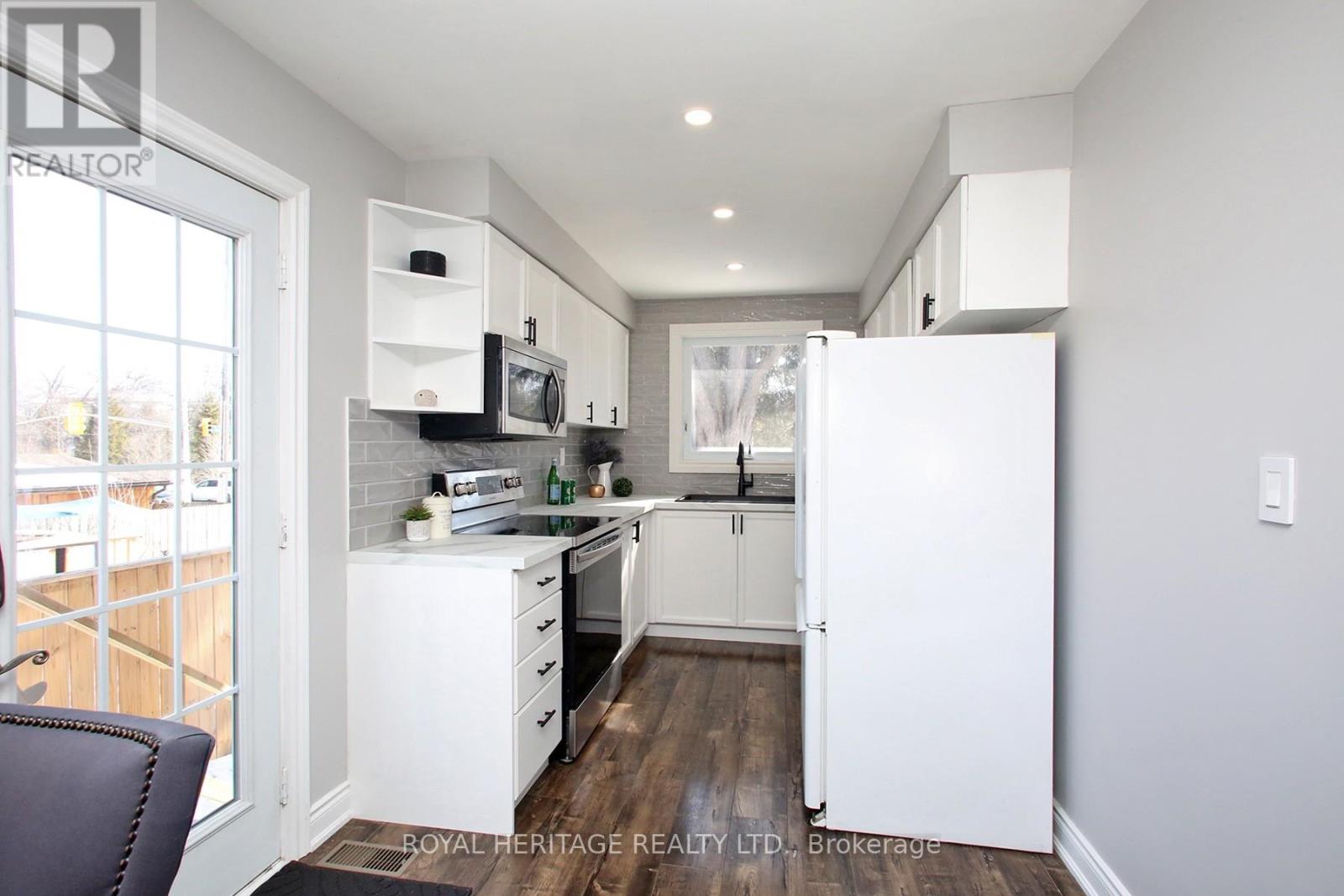 641 Deauville Court, Oshawa, Ontario  L1K 1R1 - Photo 11 - E12840518