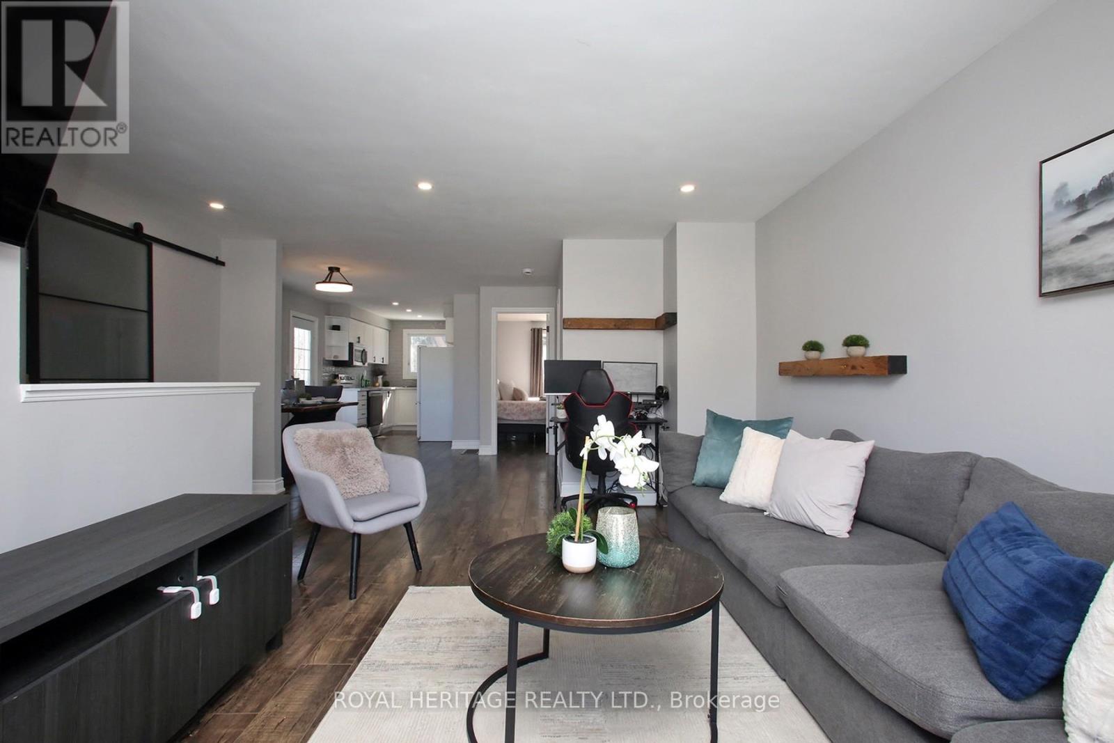 641 Deauville Court, Oshawa, Ontario  L1K 1R1 - Photo 2 - E12840518