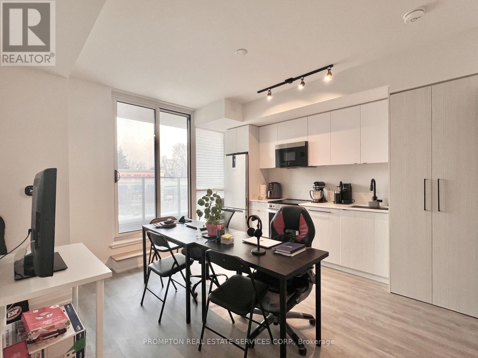 205 - 2369 Danforth Avenue, Toronto, Ontario  M4C 0B1 - Photo 3 - E12840548