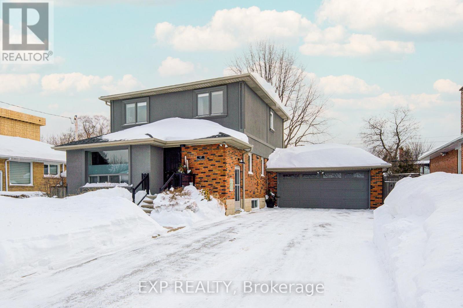 47 Brenda Crescent, Toronto, Ontario  M1K 3C5 - Photo 2 - E12840582