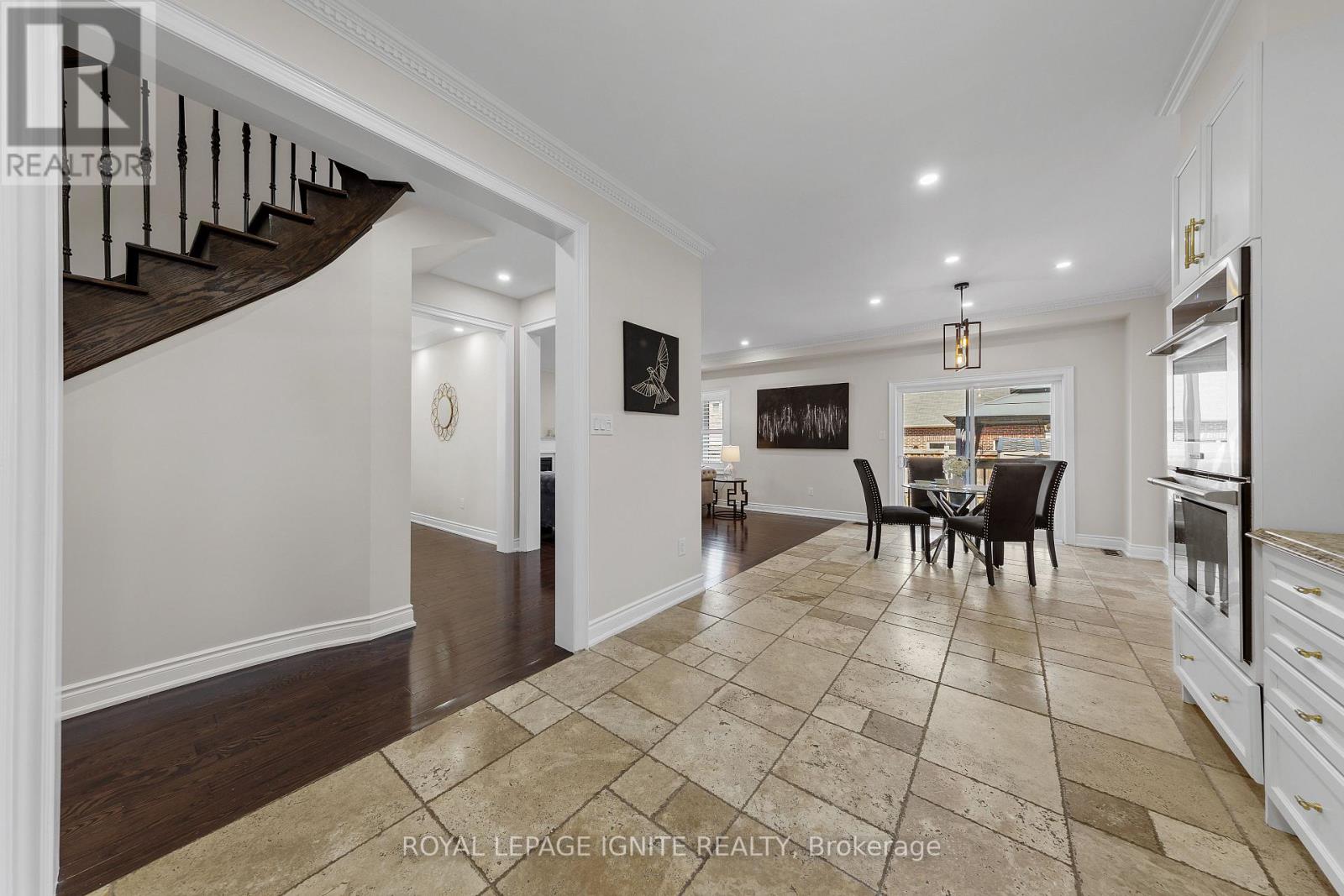 134 Gardiner Drive, Bradford West Gwillimbury (Bradford), Ontario  L3Z 0J6 - Photo 12 - N12840564