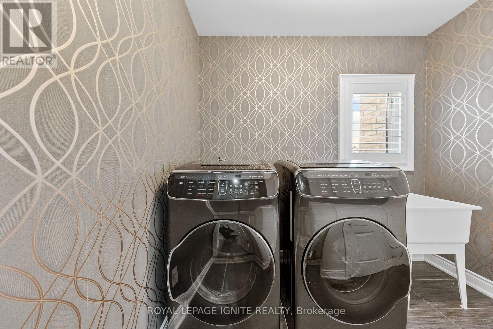 134 Gardiner Drive, Bradford West Gwillimbury (Bradford), Ontario  L3Z 0J6 - Photo 21 - N12840564