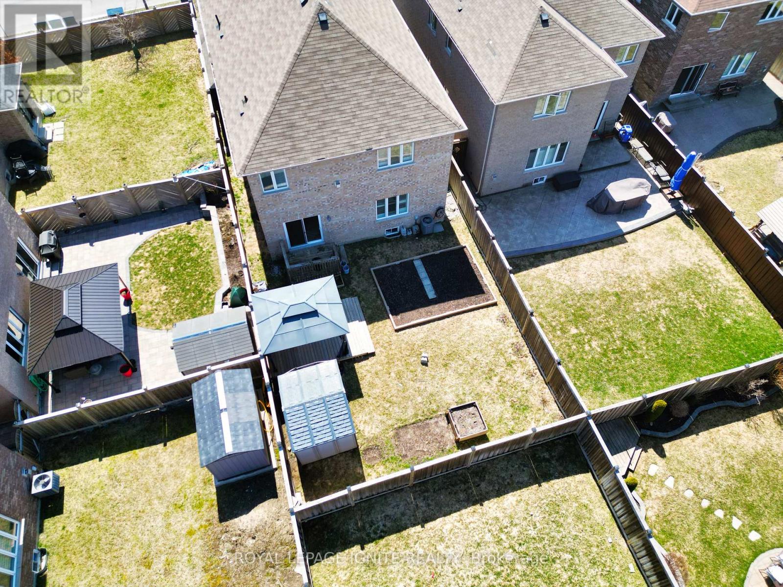 134 Gardiner Drive, Bradford West Gwillimbury (Bradford), Ontario  L3Z 0J6 - Photo 38 - N12840564