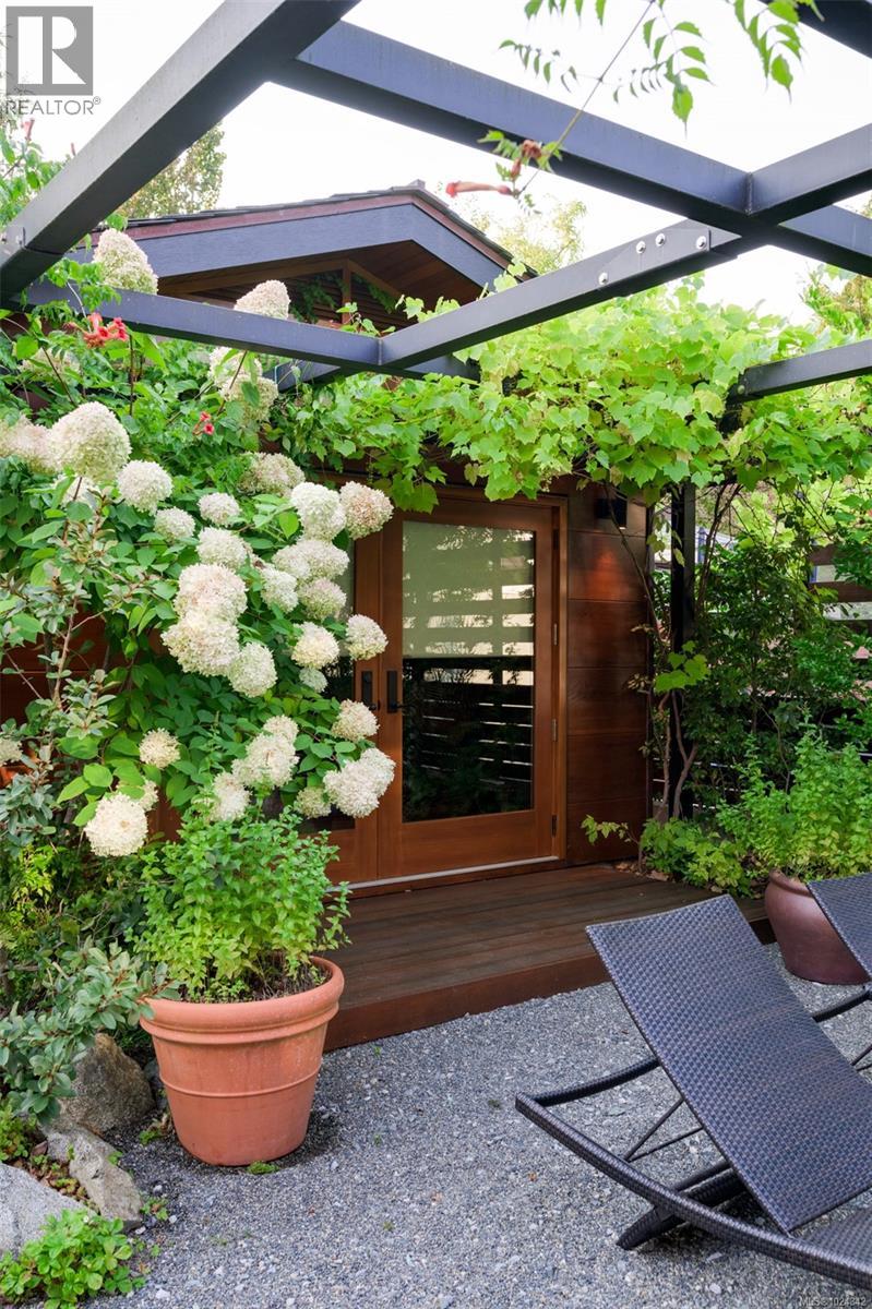 626 Monterey Ave, Oak Bay, British Columbia  V8S 4T9 - Photo 61 - 1024342