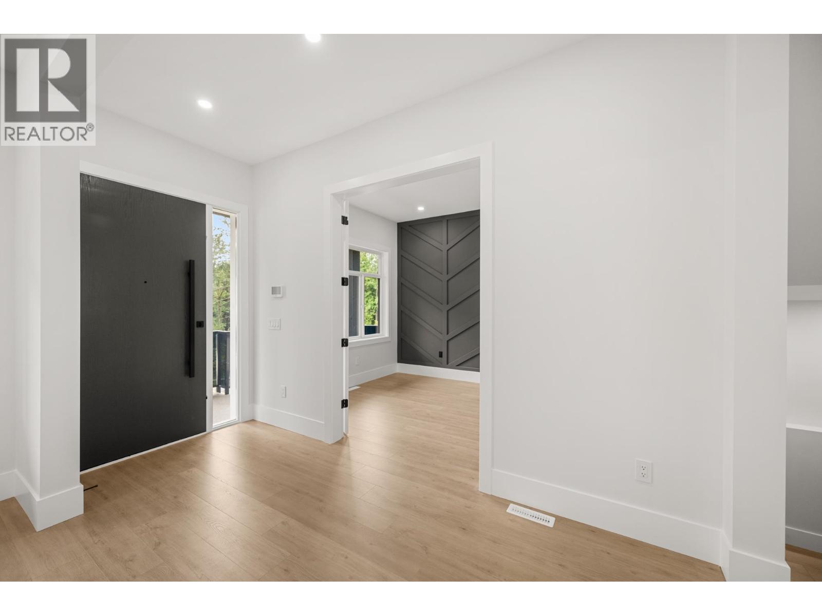 23685 131a Avenue, Maple Ridge, British Columbia  V4R 0J1 - Photo 3 - R3083619