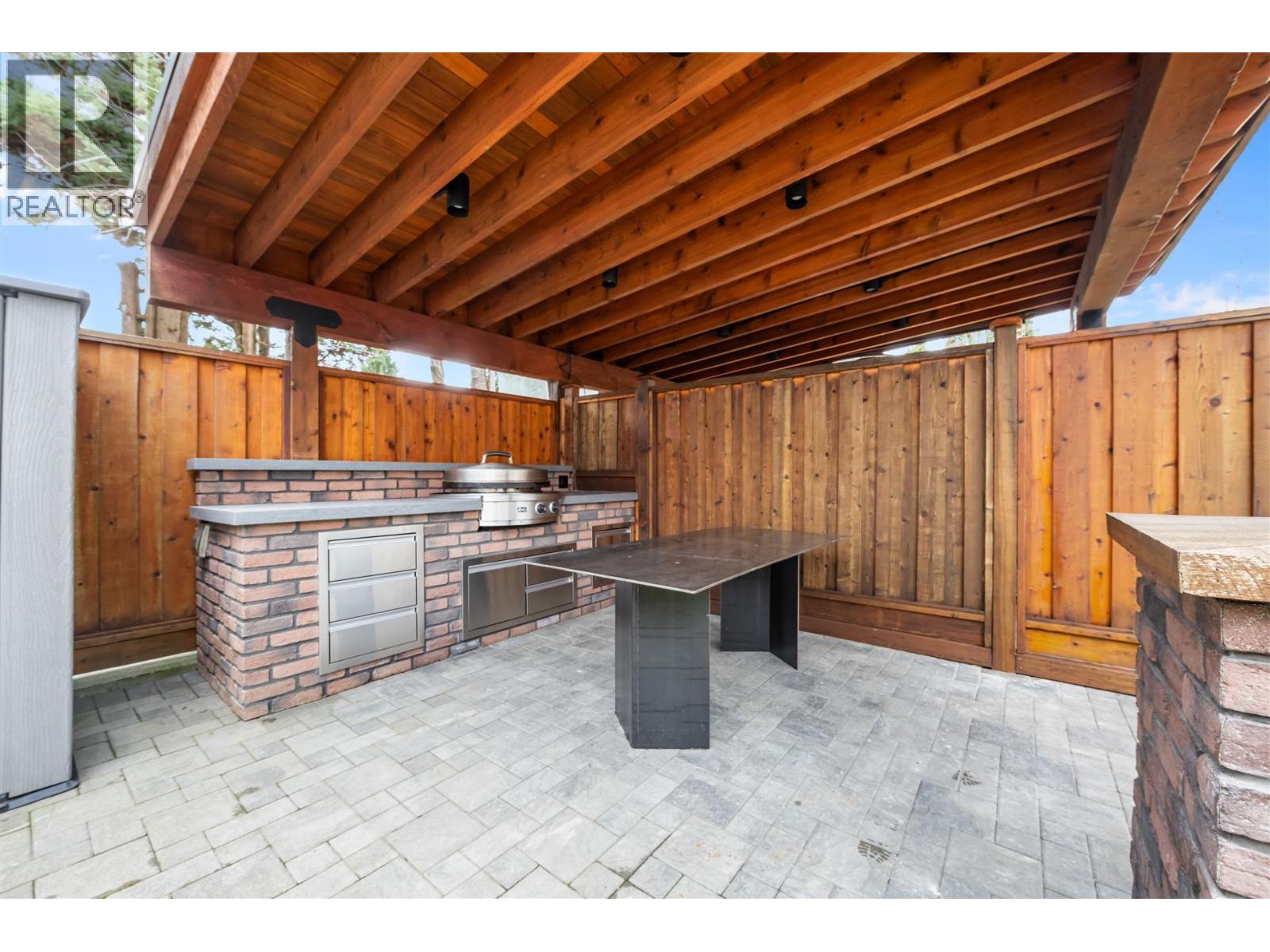 6220 Lochdale Street, Burnaby, British Columbia  V5B 2M5 - Photo 19 - R3094939