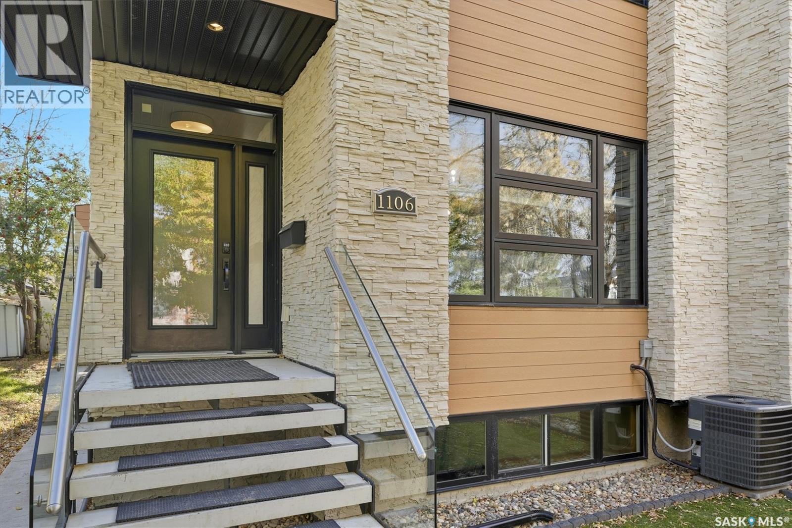 1106 7th Street E, Saskatoon, Saskatchewan  S7H 0Z1 - Photo 3 - SK029627