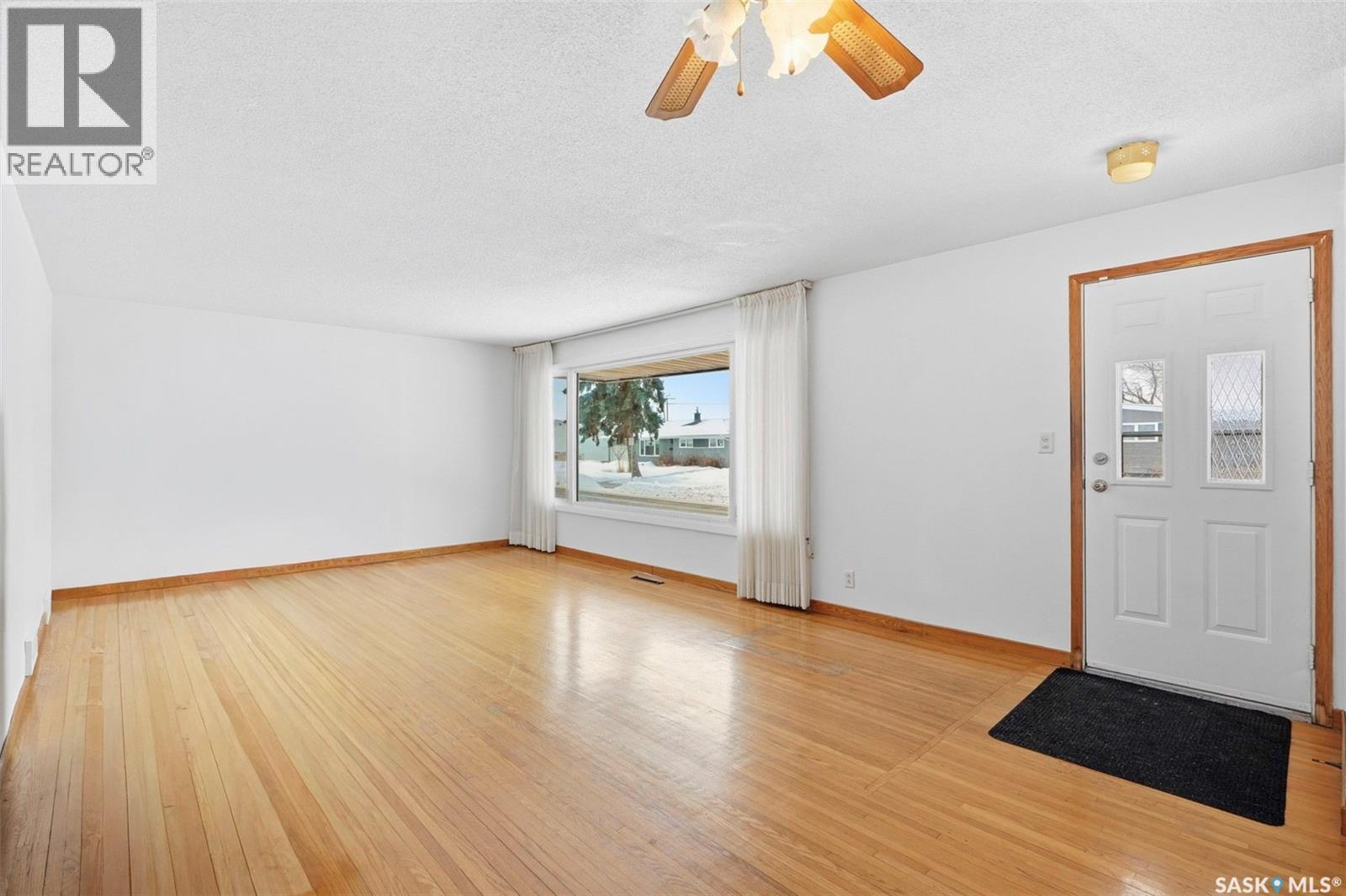 603 Egbert Avenue, Saskatoon, Saskatchewan  S7N 4L7 - Photo 2 - SK029615