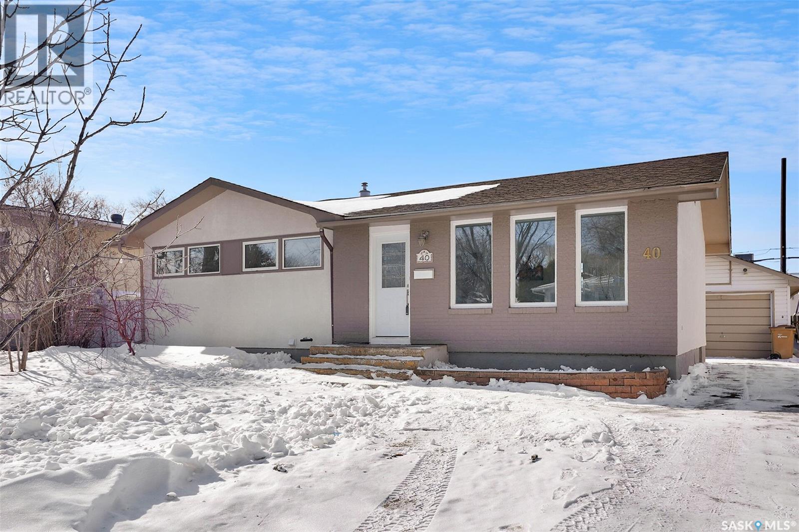 40 Richardson Crescent, Regina, Saskatchewan  S4S 4J3 - Photo 3 - SK029466