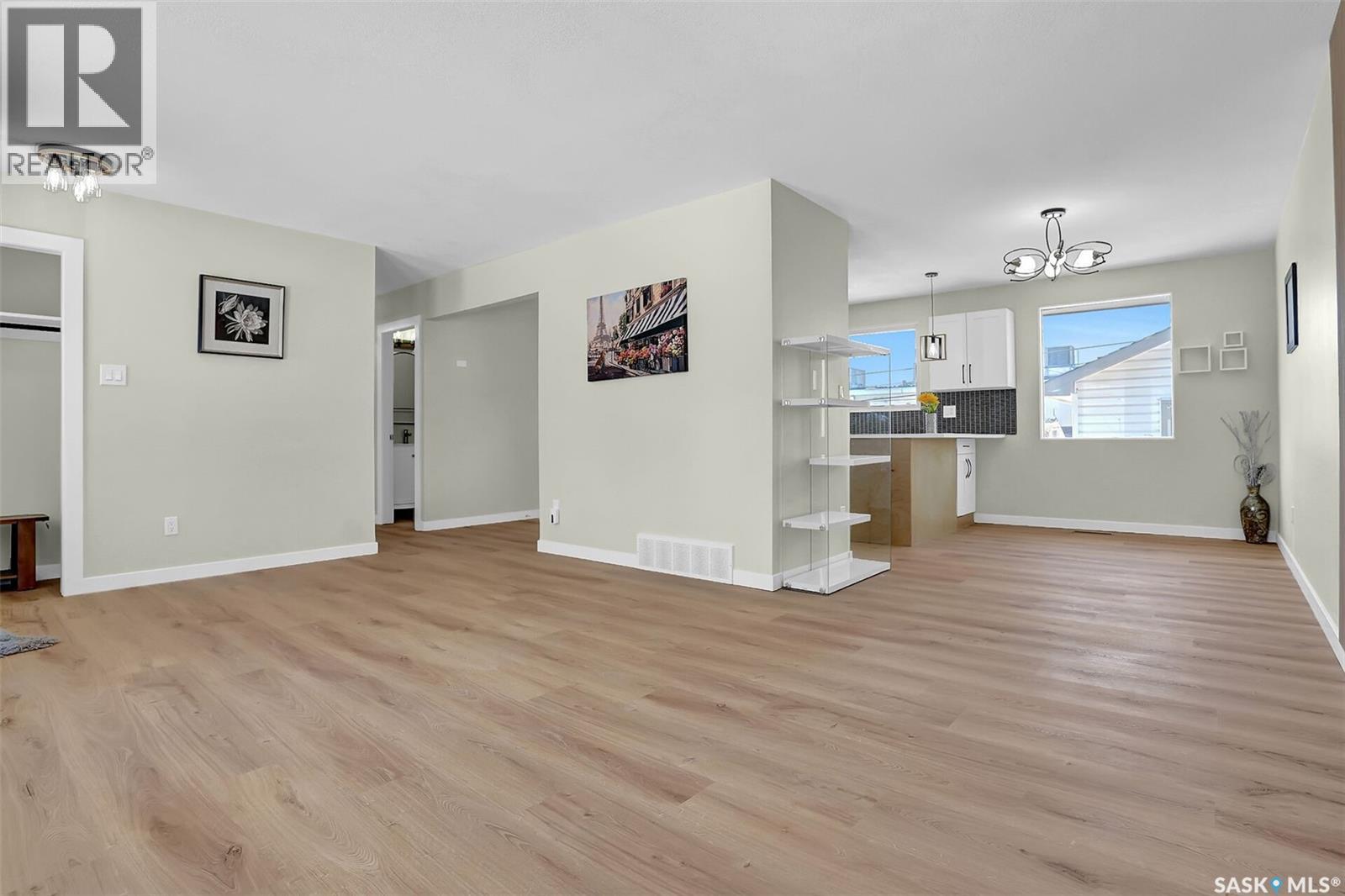 40 Richardson Crescent, Regina, Saskatchewan  S4S 4J3 - Photo 5 - SK029466