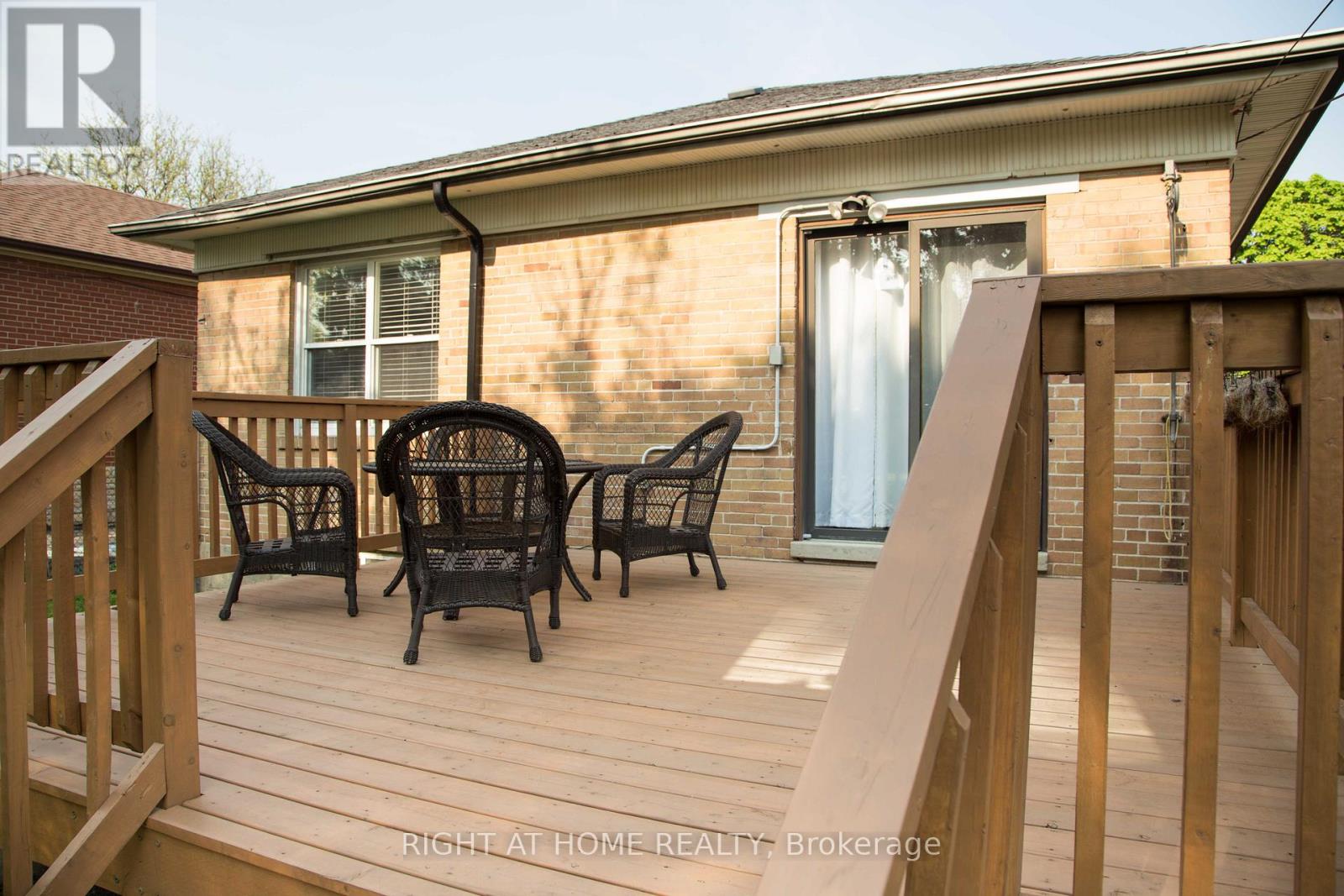 30 Northampton Drive, Toronto, Ontario  M9B 4S6 - Photo 17 - W12840526