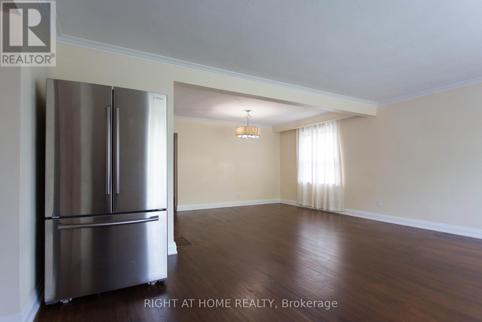 30 Northampton Drive, Toronto, Ontario  M9B 4S6 - Photo 2 - W12840526