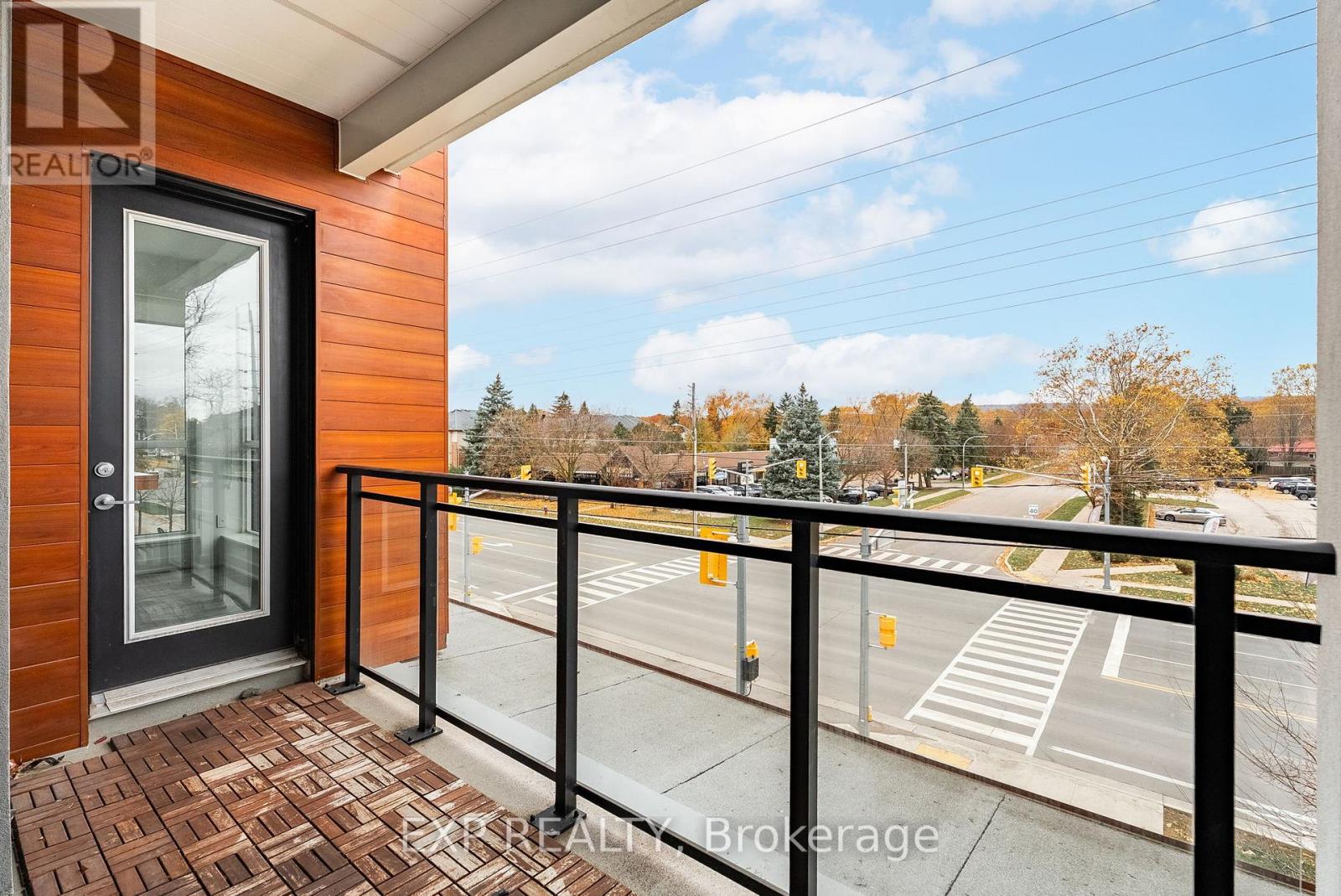 302 - 340 Plains Road E, Burlington (Lasalle), Ontario  L7T 0C2 - Photo 22 - W12840570