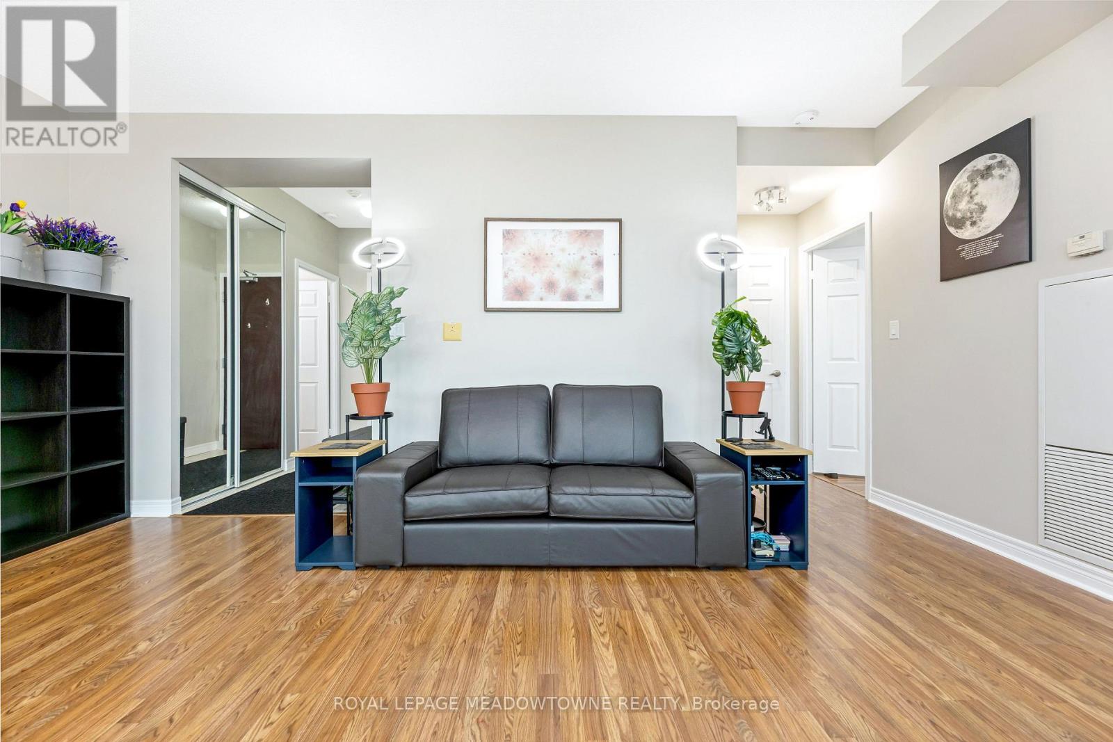 3303 - 208 Enfield Place, Mississauga, Ontario  L5B 0G8 - Photo 11 - W12840574