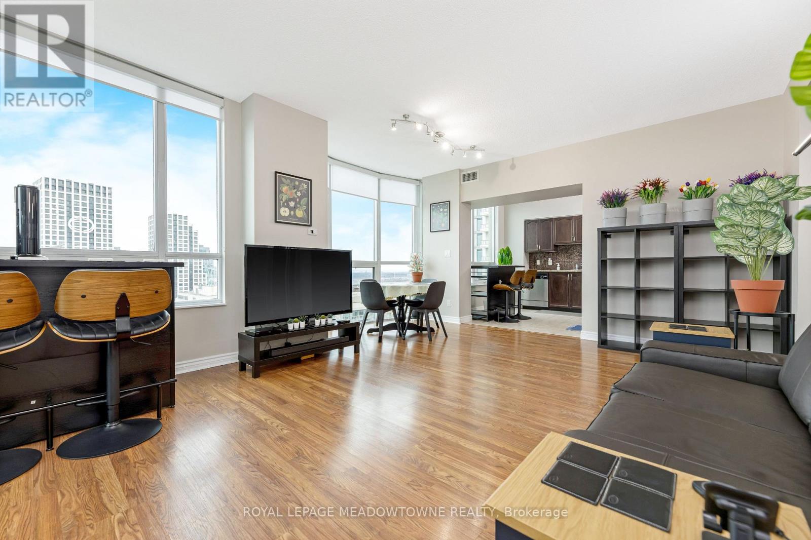 3303 - 208 Enfield Place, Mississauga, Ontario  L5B 0G8 - Photo 12 - W12840574