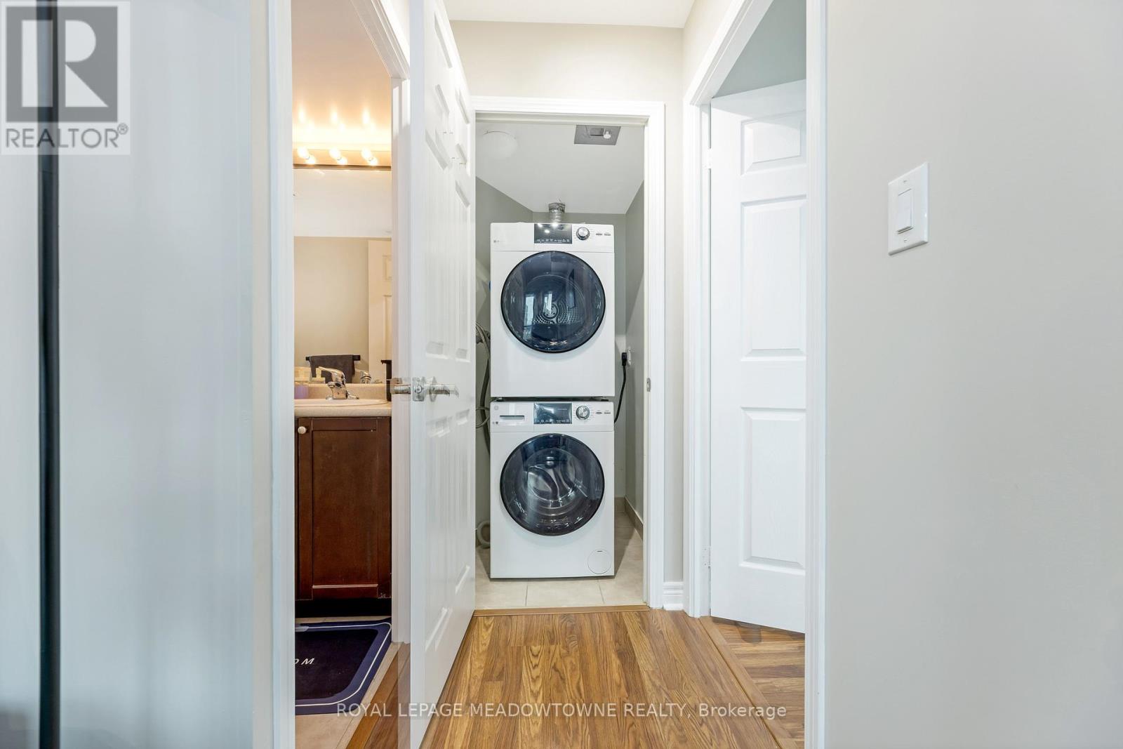 3303 - 208 Enfield Place, Mississauga, Ontario  L5B 0G8 - Photo 16 - W12840574