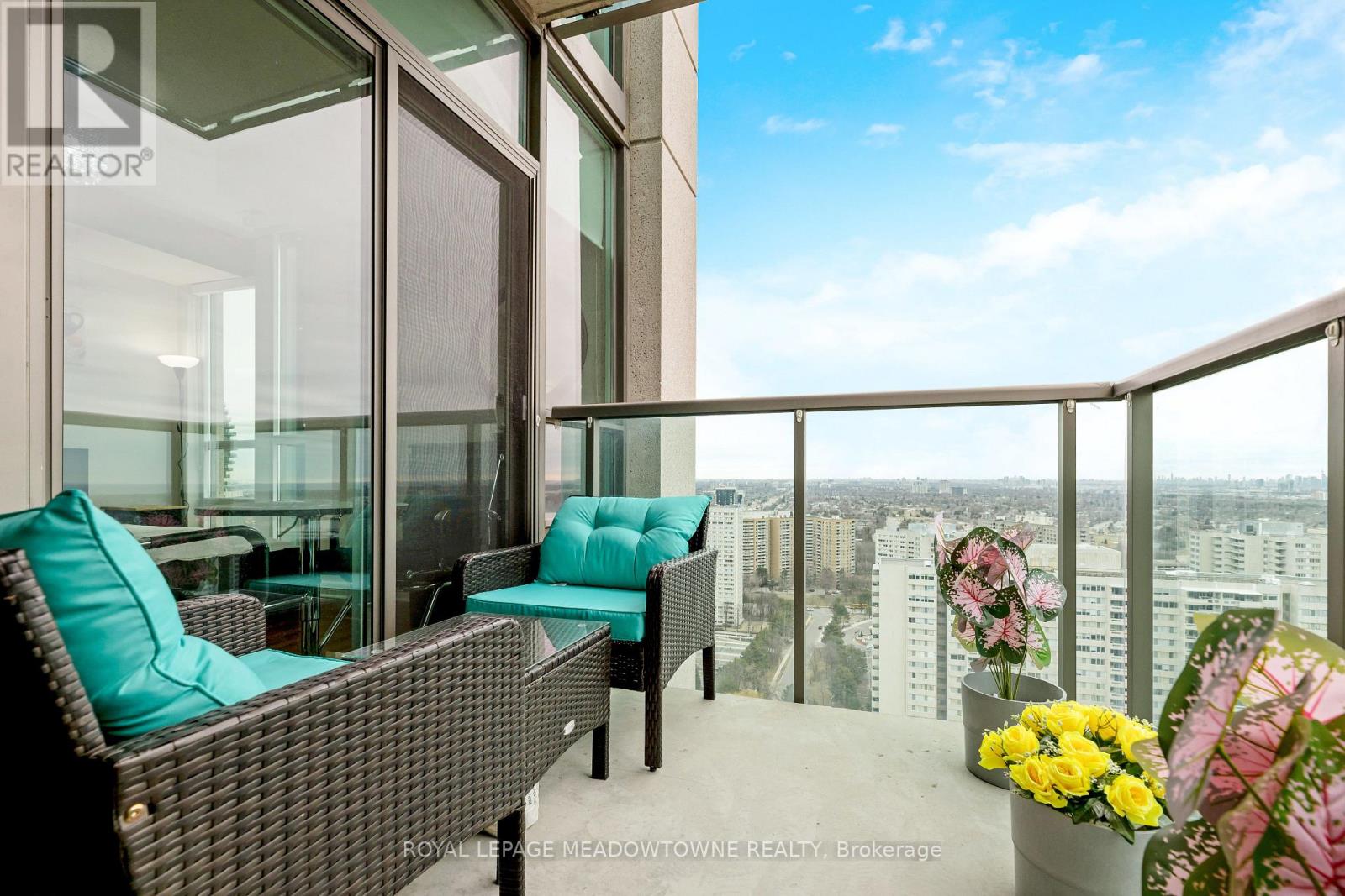 3303 - 208 Enfield Place, Mississauga, Ontario  L5B 0G8 - Photo 20 - W12840574