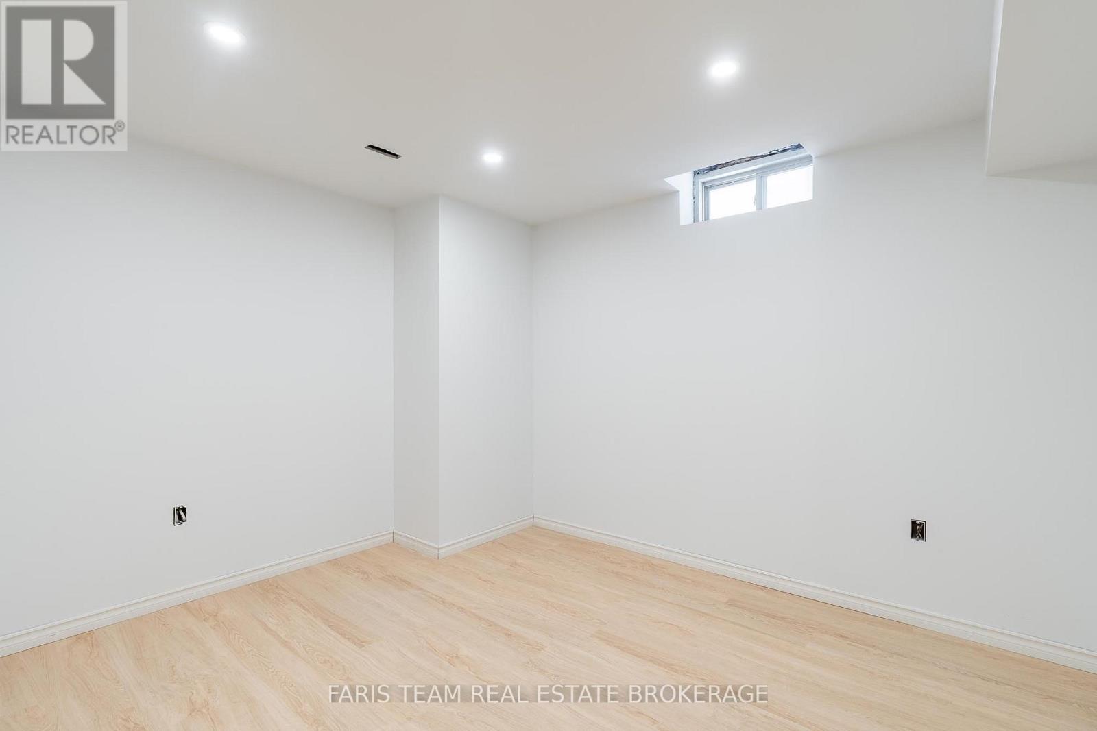 944 Larter Street, Innisfil, Ontario  L9S 0N4 - Photo 38 - N12834682