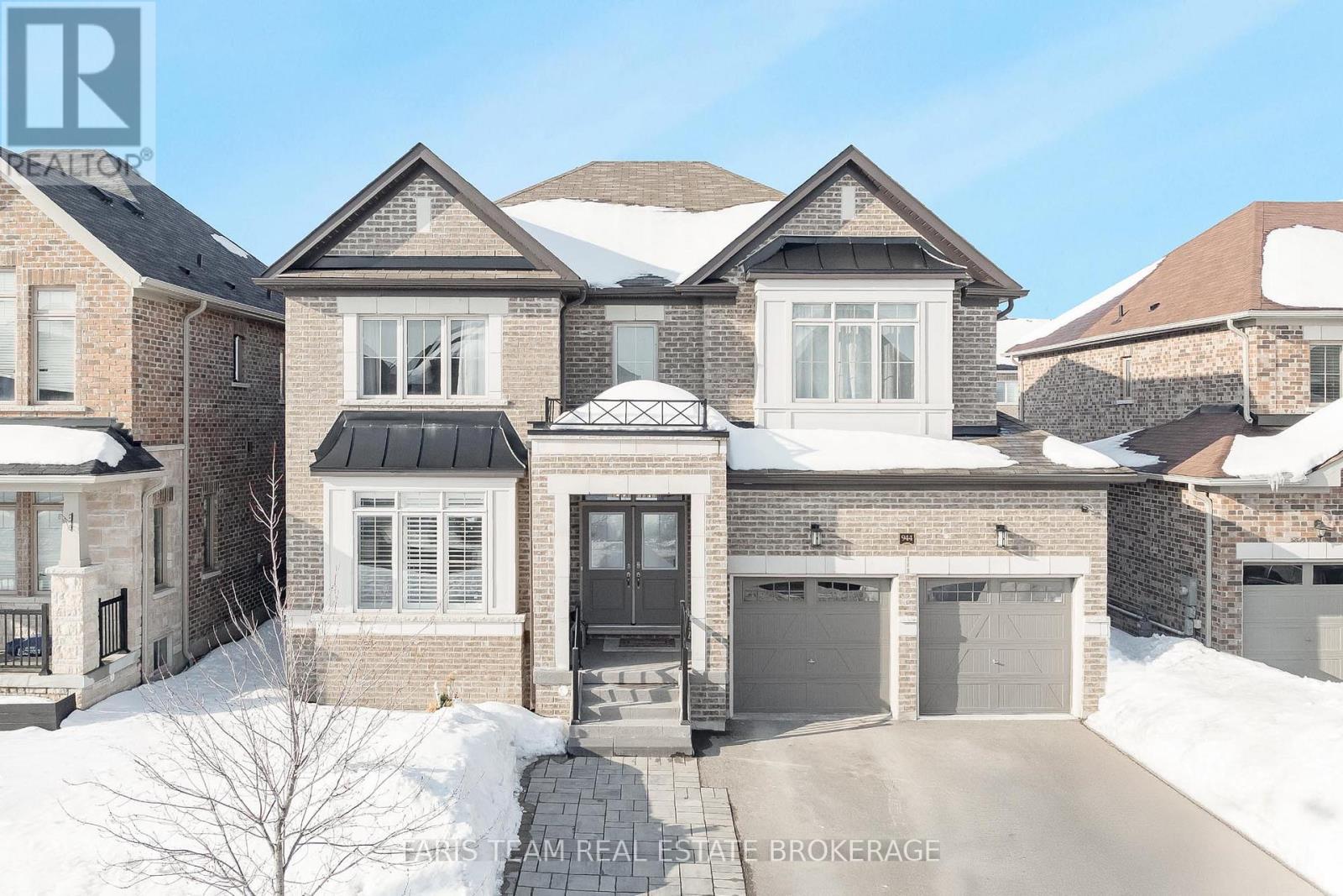 944 Larter Street, Innisfil, Ontario  L9S 0N4 - Photo 4 - N12834682